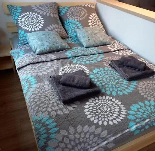 Przytulny Z Balkonem